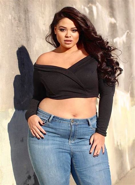 Meet the Best Curve Models to Follow at Fashion Week in 2021.